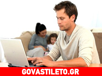 Ο εργασιομανής άντρας κάνει μια γυναίκα ευτυχισμένη! Ο εργασιομανής άντρας κάνει μια γυναίκα ευτυχισμένη!